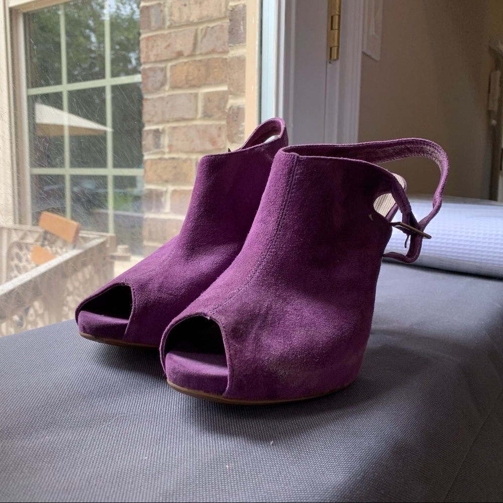 Shoes - Picture 2 of 3